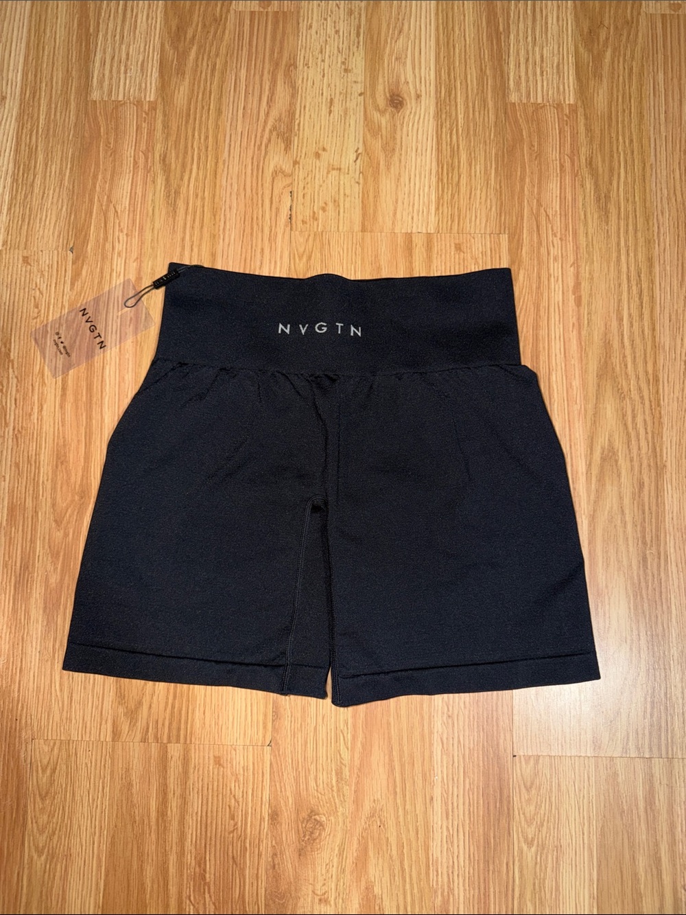 NWT NVGTN Black Seamless Shorts Size Small - Picture 4 of 4